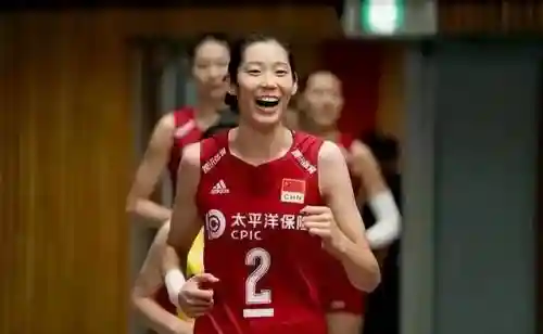 奥菲利亚阵容搭配(罗莎莉亚主c搭配什么阵容)插图8