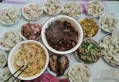 三兄妹阵容搭配图片大全(三国群英传3最强阵容)插图