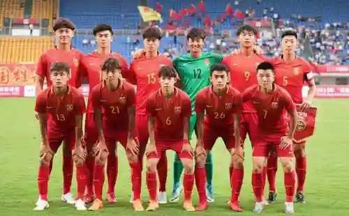 大巴首发阵容(2024豪华双层大巴模拟下载)插图6