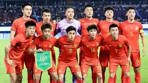 大巴首发阵容(2024豪华双层大巴模拟下载)插图3