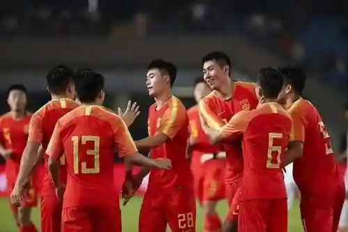 大巴首发阵容(2024豪华双层大巴模拟下载)插图8