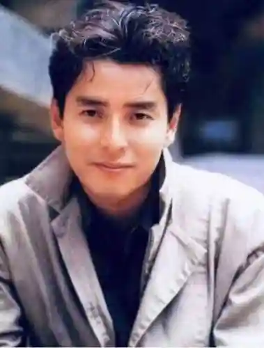 绝世阵容谭咏麟