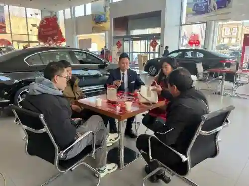 汽车销售阵容