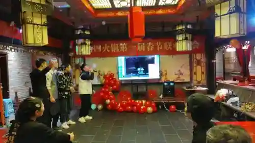 晚上庆典阵容_2