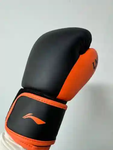 男散打武器拳套还是臂铠，男散打用什么武器最好100